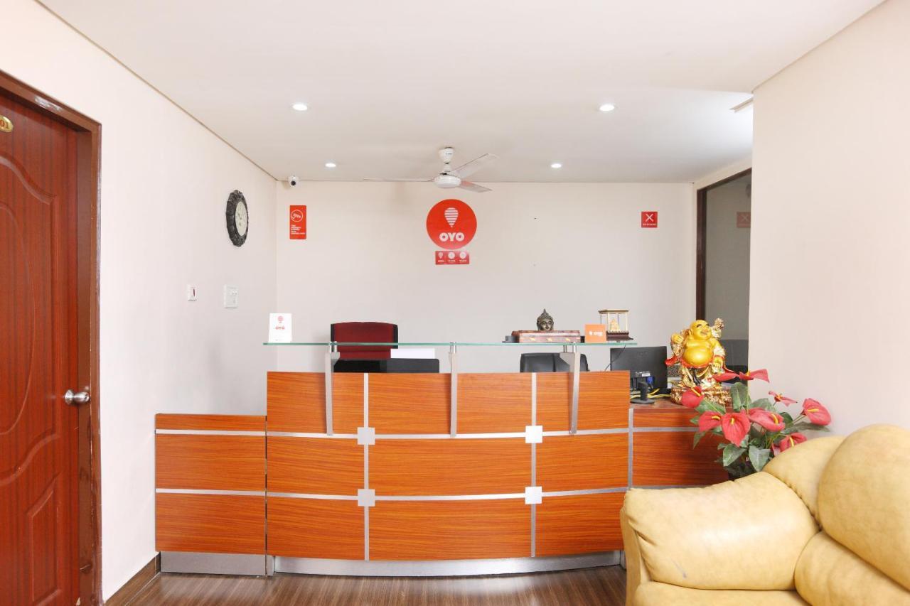 Hotel Oyo 1001 Palmtree Corporate Anna Nagar Chennai Esterno foto